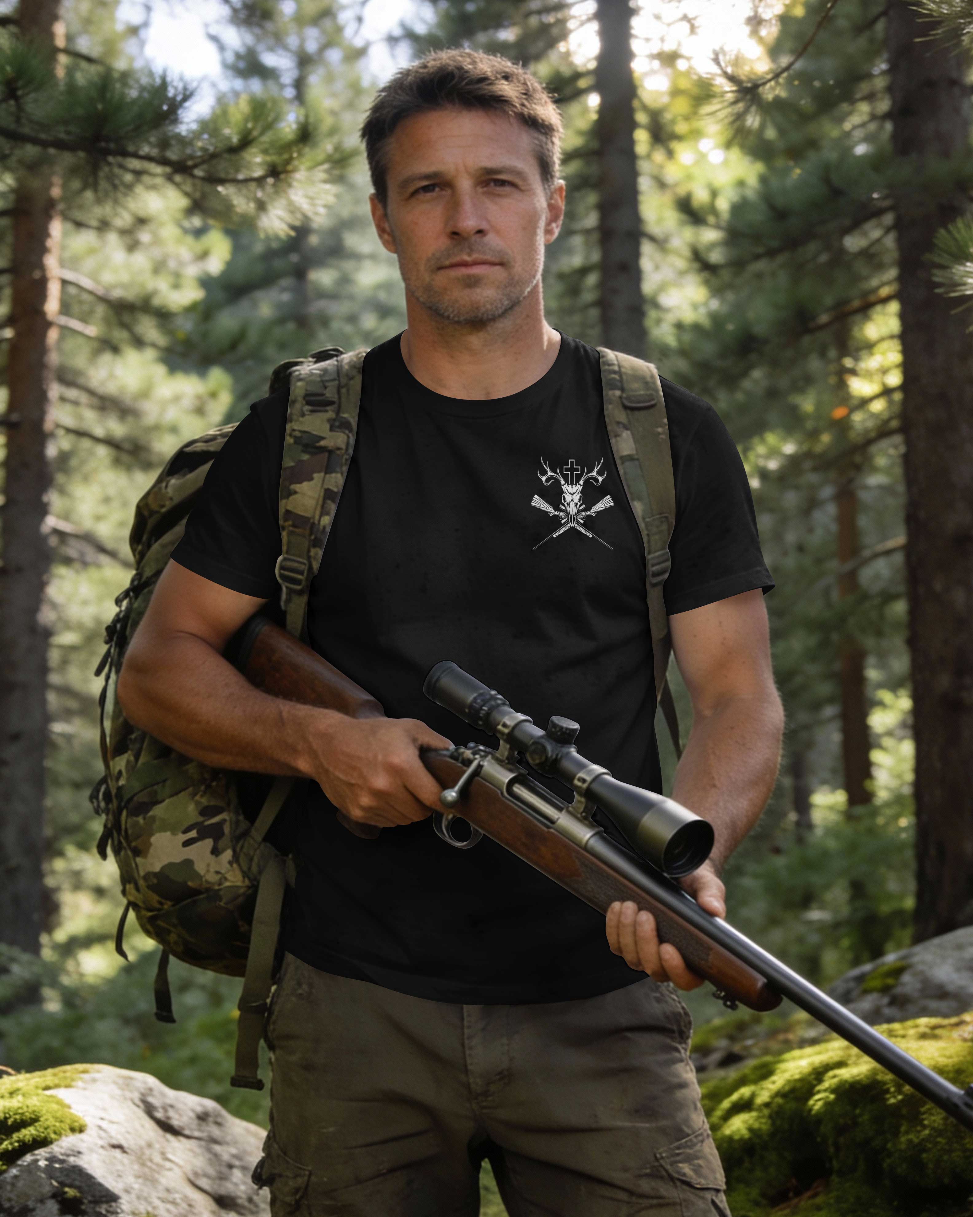 Never Underestimate An Old Man Who Believe In Jesus And Love Hunting T-Shirt