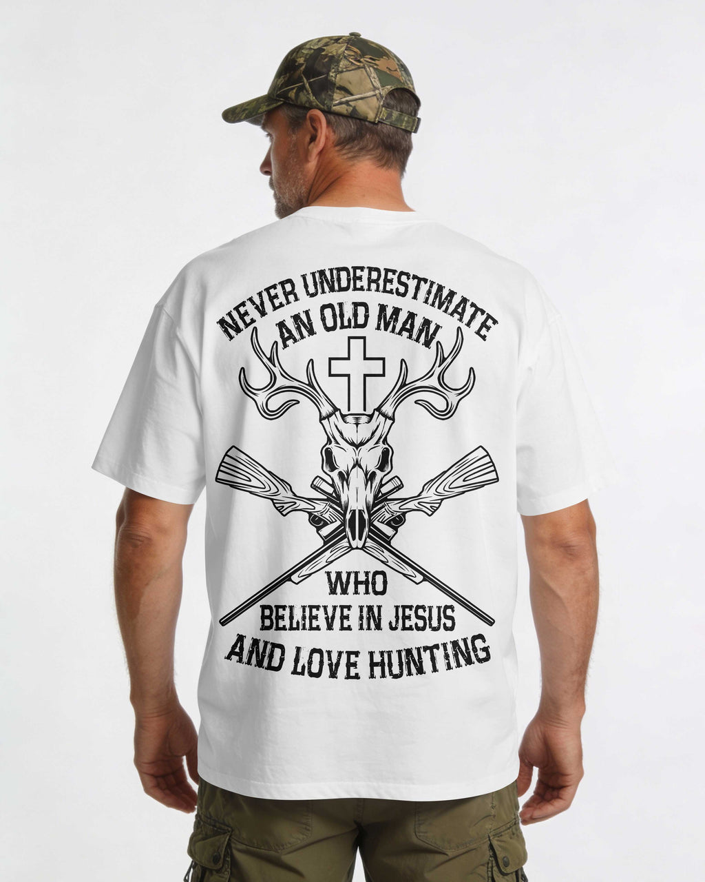 Never Underestimate An Old Man Who Believe In Jesus And Love Hunting T-Shirt